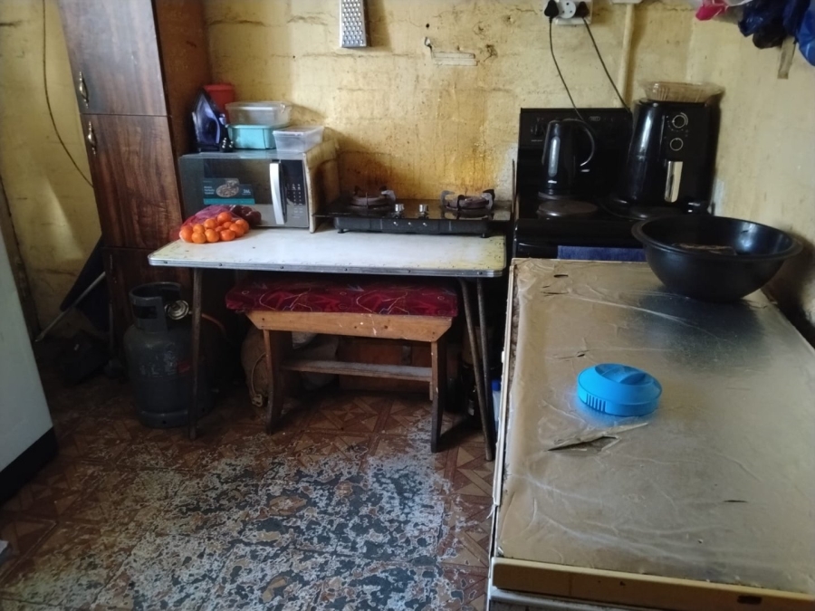 1 Bedroom Property for Sale in Hanover Park Western Cape